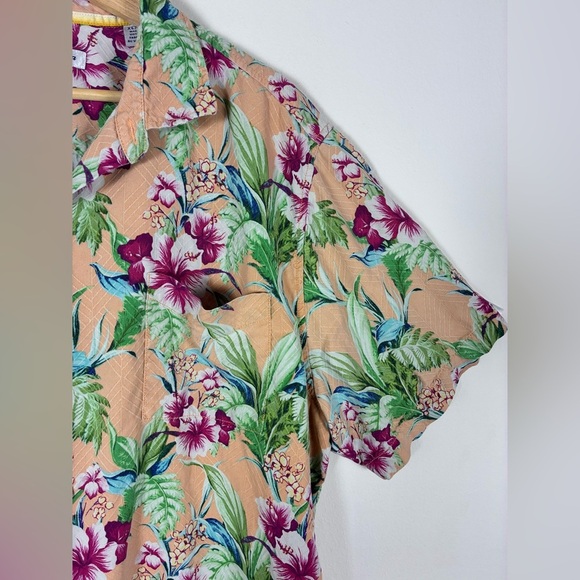 Tommy Bahama Men's  XL Hawaiian Hibiscus Multi Aloha Tropical Shirt 100% Silk - Picture 6 of 7